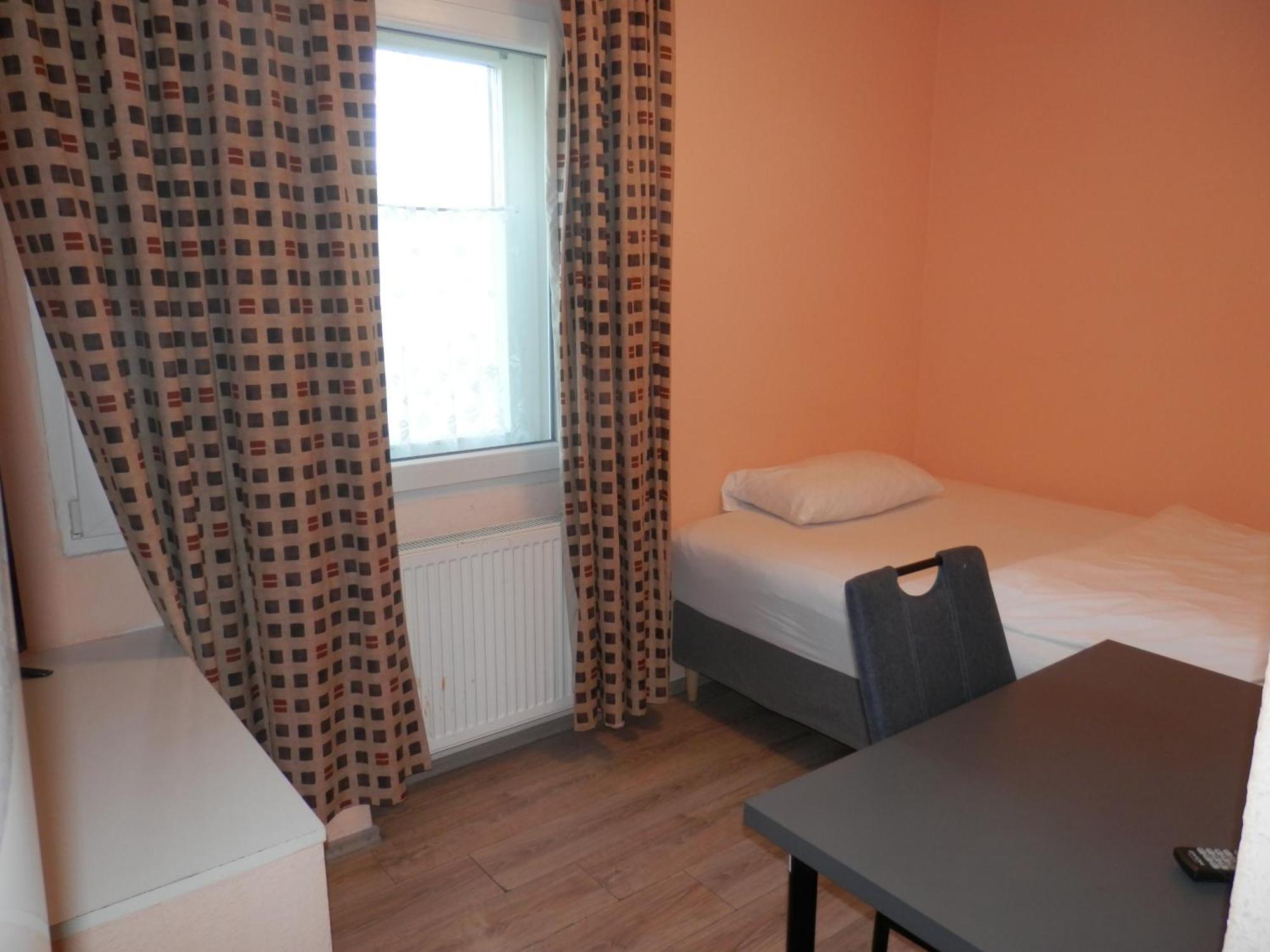Relax Hotel-Ludwigshafen Ngoại thất bức ảnh