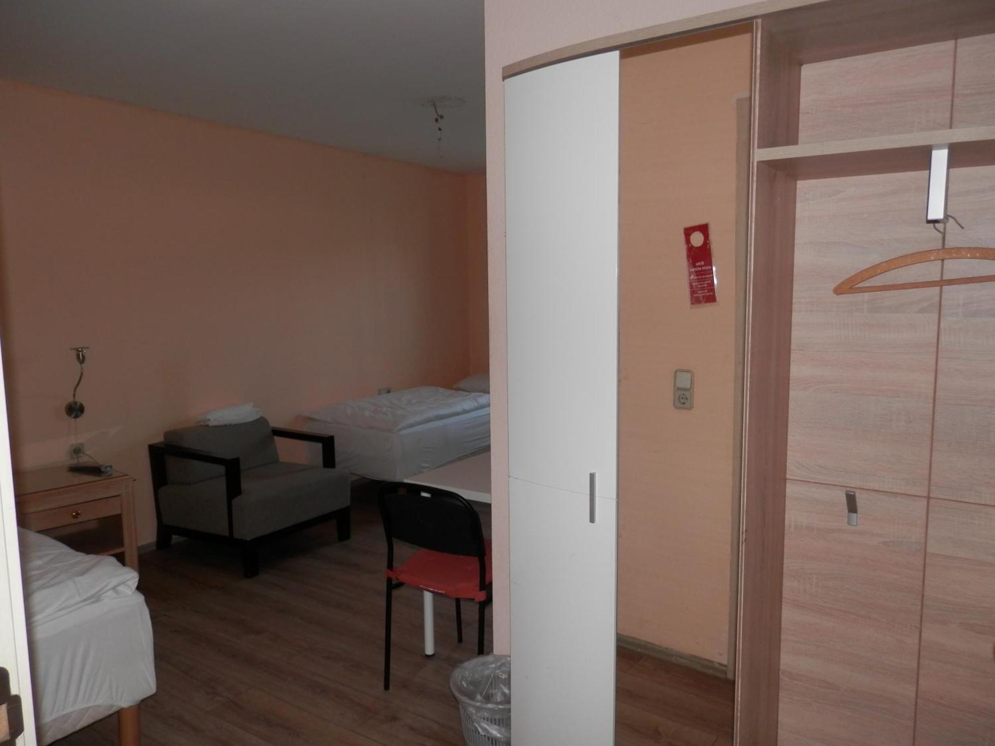Relax Hotel-Ludwigshafen Ngoại thất bức ảnh