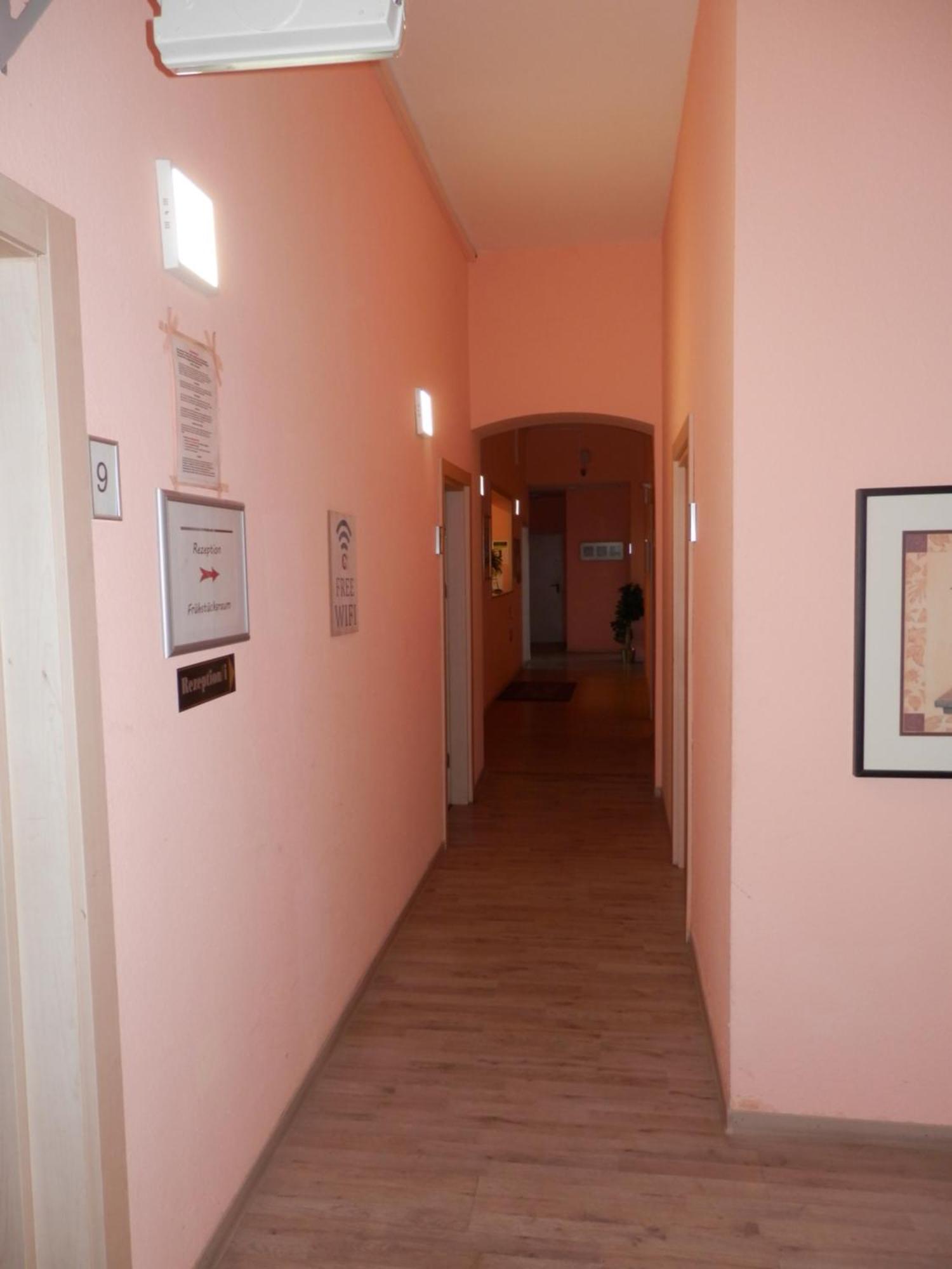 Relax Hotel-Ludwigshafen Ngoại thất bức ảnh